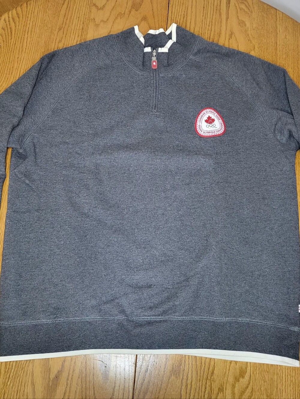 ✨️HBC Mens Canada Olympics Sweater XL